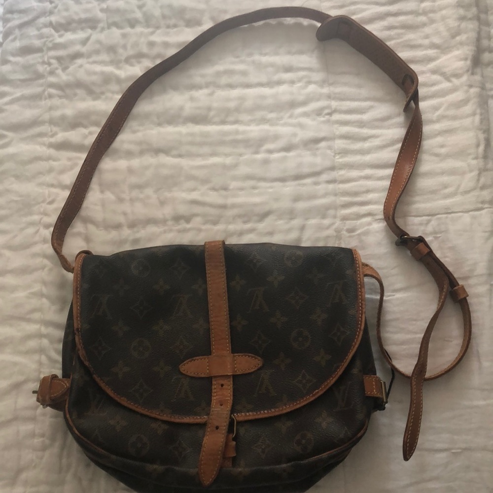 Louis Vuitton cross body bag